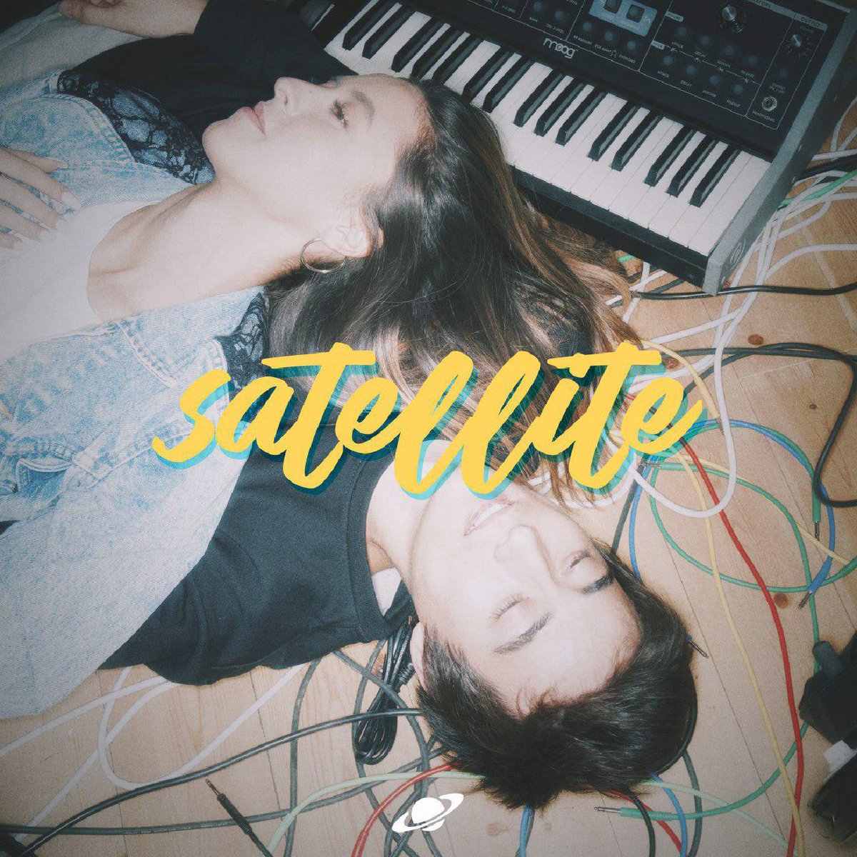 Farleon's tweet photo. Farleon - Satellite ft. Raikhana Mukhlis (Extended Mix) Audio https://t.co/cbCZKVzYUo https://t.co/lYSCg3csVc