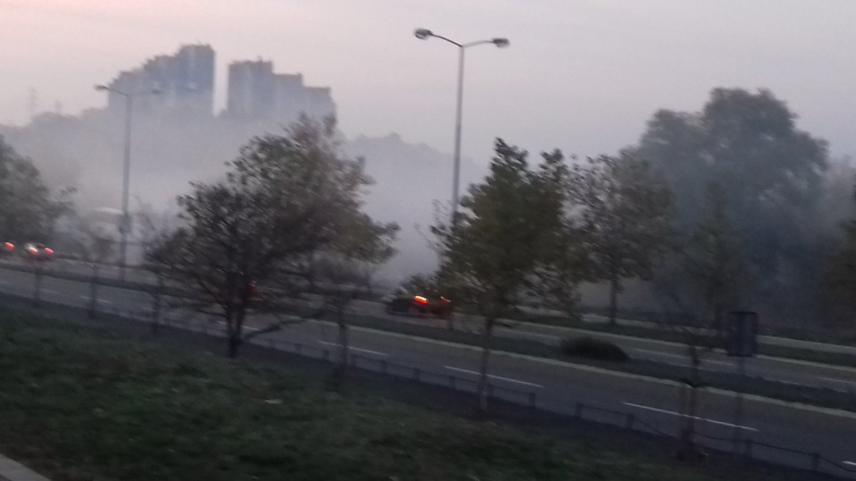 sanjakokovic's tweet photo. Svako jutro isto. Ugusicemo se
Cukaricka padina upravo @prijavi_problem @Cukpadina https://t.co/JizKZEelCB