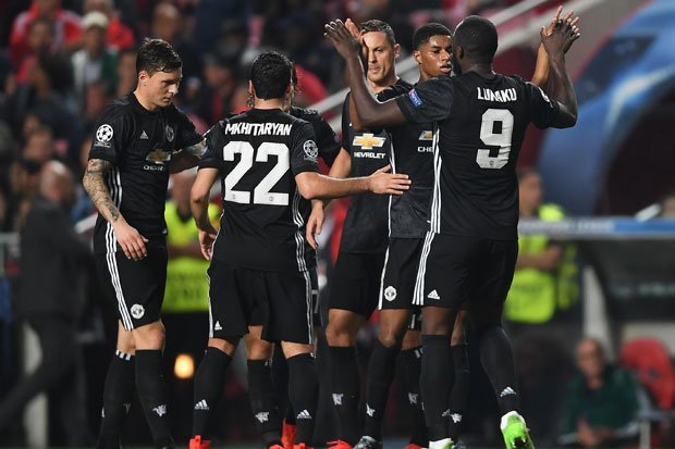 sportytrip's tweet photo. A goal for @MarcusRashford and a red card for @luisao4oficial sees @ManUtd secure a hard fought #win over #SLB #SLBMUFC #ChampionsLeague https://t.co/hAaTaqkoJq