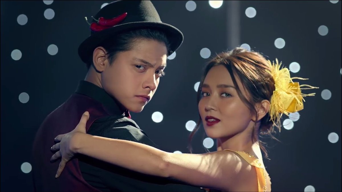 TheOneTGAwayyy's tweet photo. ONLY KATHNIEL CAN EVER DO THIS WITH SO MUCH PASSION
FIGHT ME
#KFCHottestLoveTeam https://t.co/KnsO5CLjyV
