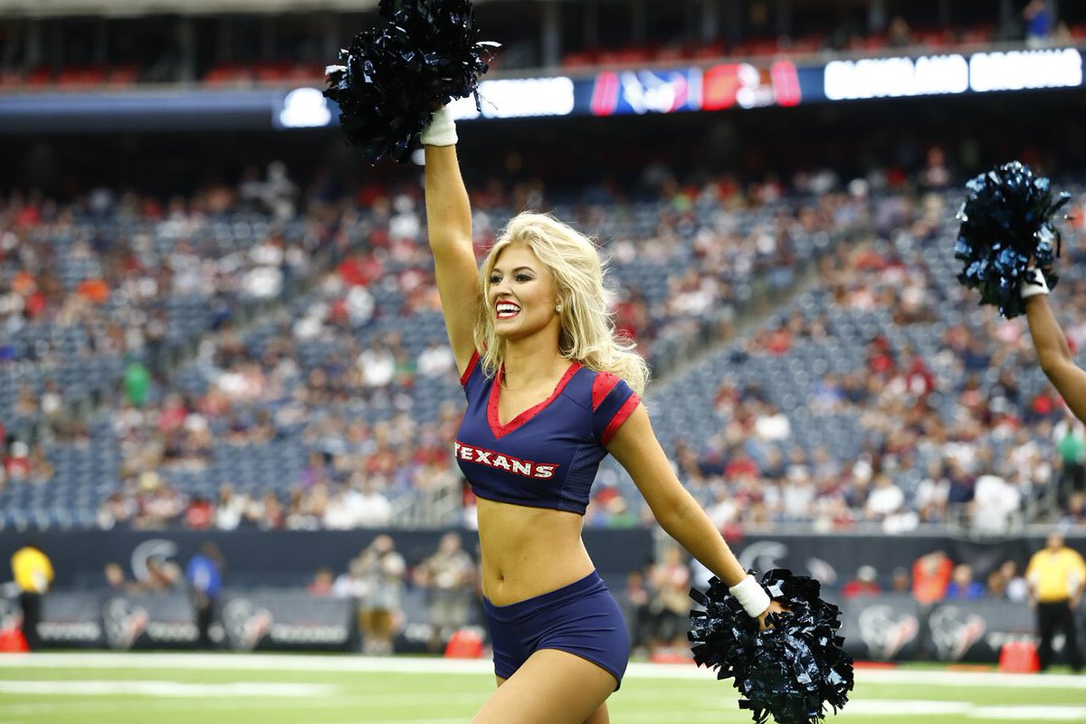 joshuaiancooper's tweet photo. Sweet dreams gorgeous bombshell @HTC_TaylorCr of @TexansCheer @HTC_Speaker #DeepSteelBlue 💙😘👸🏼😴💙🌹🌸💎💣🐚 https://t.co/pf2naEmcnP
