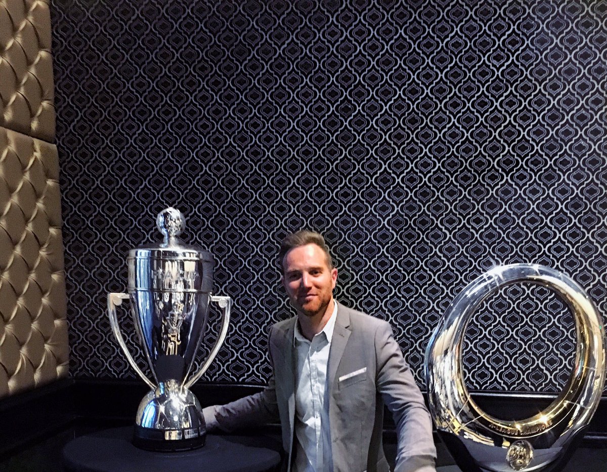 AndrewLoadsman's tweet photo. Loved being back in #Sydney to sing for the @ffacup Celebration Of football event with @nab &amp; @au_tla https://t.co/vJTgJ4nkQe