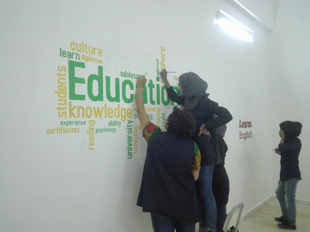 bouattour_amine's tweet photo. #project #class_room with #pupils #ibn_mandhour_high_school https://t.co/KWhExsDcXD