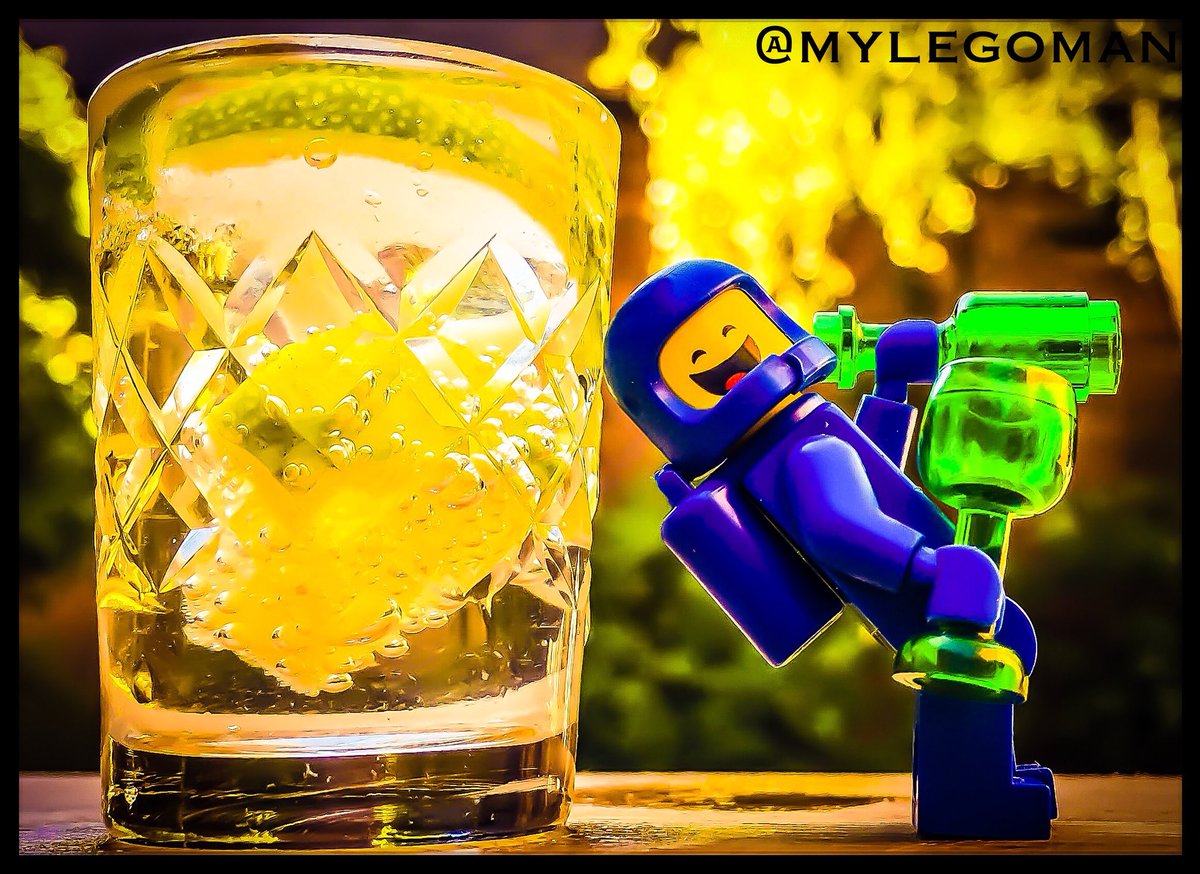 mylegoman's tweet photo. Oh wow.... it’s only #internationalginandtonicday .... get in !!! #ThursdayThoughts https://t.co/mVj1ZztBK7