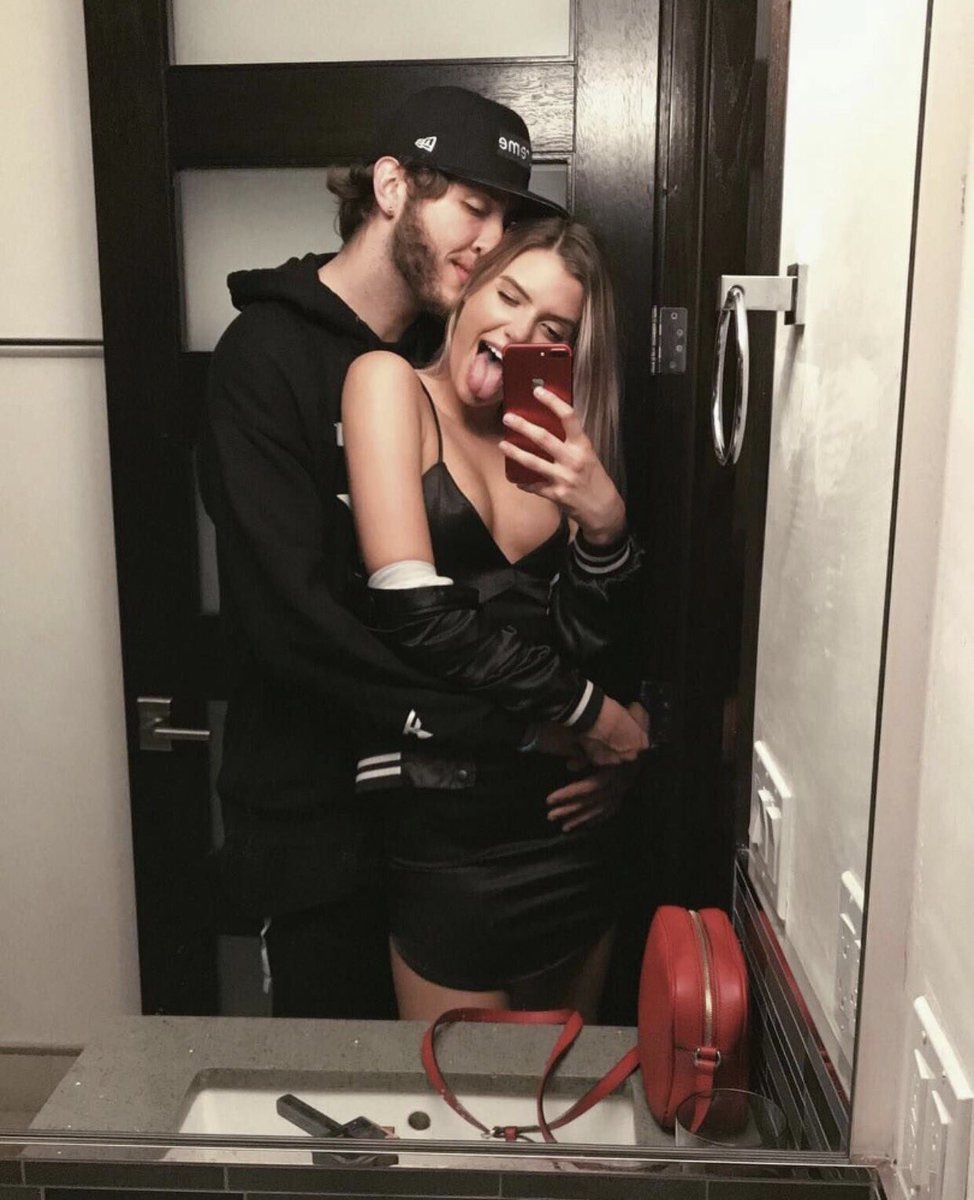 AlissaViolet's tweet photo. I still can't believe my baby is 47 😭😭💜 HAPPY BIRTHDAY MY LOVE!! @Banks https://t.co/NwYCVcOLhM
