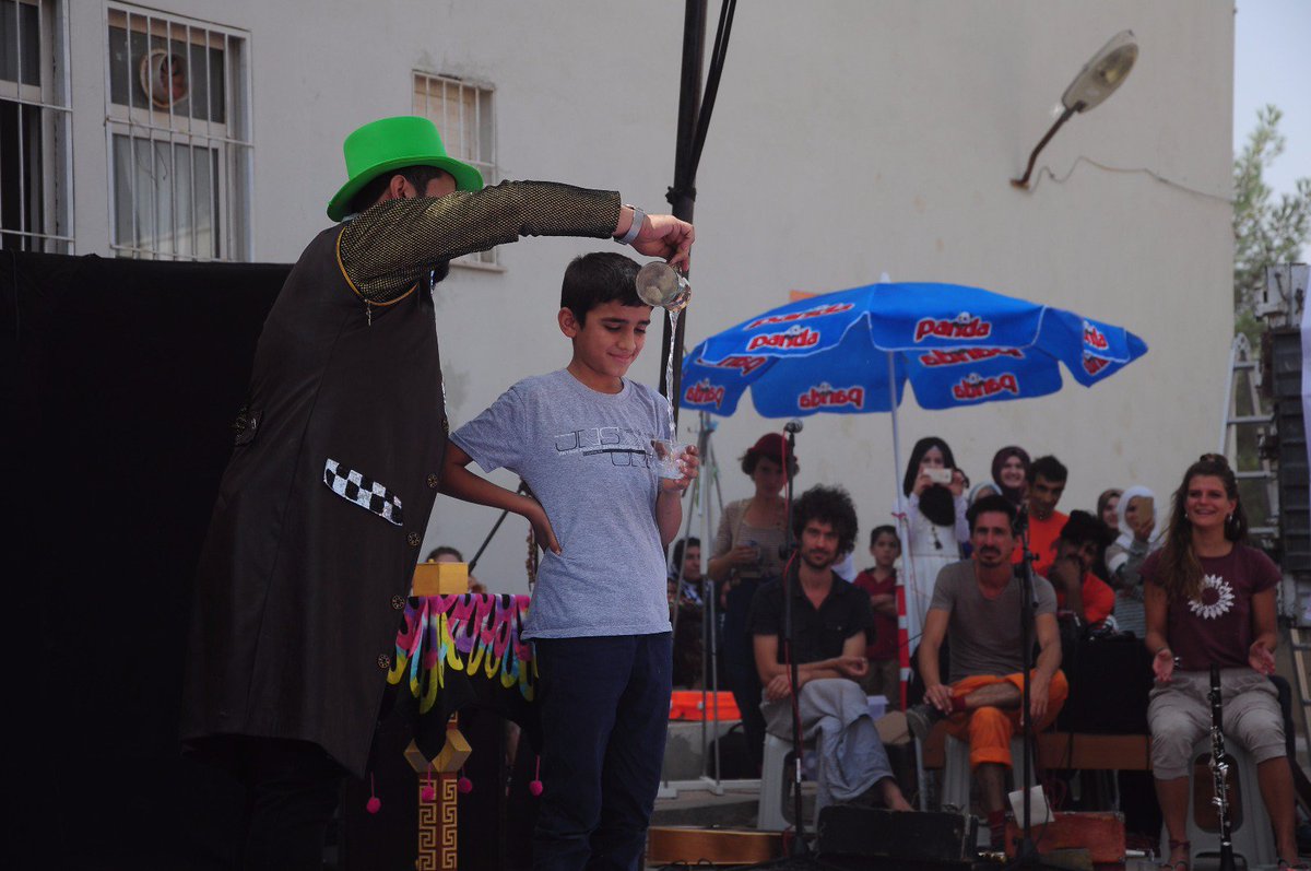 msssfest's tweet photo. #Msafest -2017
Mardin- Midyat Kocatepe İlköğretim okulu  #socialcircus  #circus #midyat  #mezopotamyasirkvesokaksanatlarıfestivali  #sirk https://t.co/XWpwoJq4ri