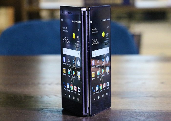 iTelpon's tweet photo. Inilah Android Lipat Pertama di Dunia https://t.co/xqrQCg17e6 #photos #berita #gadget #tekno https://t.co/SSNAmUxMSl
