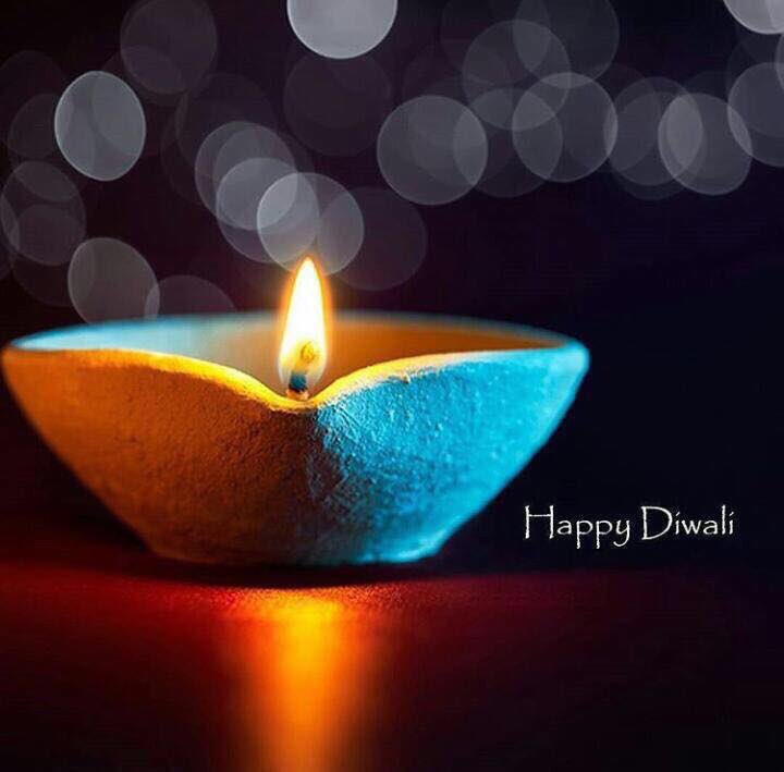 Happy #Diwali to everyone! Hope your year ahead is filled with love light and happiness. And now for the fireworks 💥 💥 💥 !