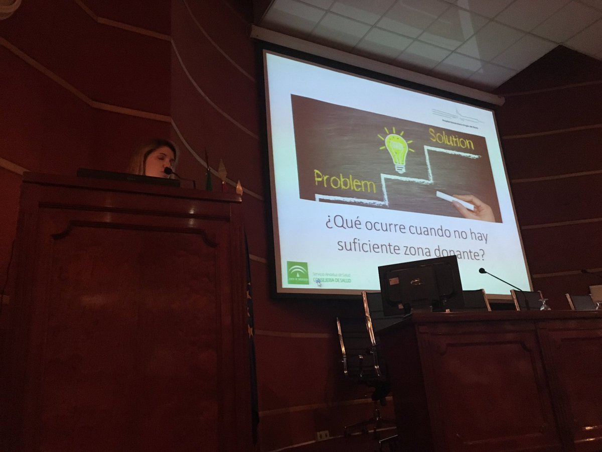 niemed21's tweet photo. Sesión de innovación en @HvrSspa, Dra Gacto y Natividad Cuende, espectacular...innovando con grandes beneficios para los pacientes https://t.co/tt1V2v2OqQ