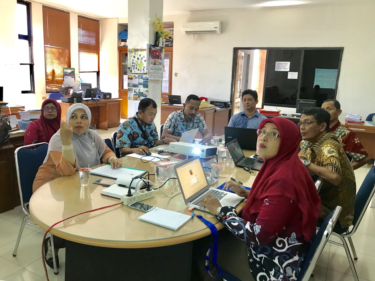 moenaweir's tweet photo. Pembahasan #Perwal RPJMD/RKPD dgn Bappeda,SKPD terkait.@jokowi @EkoSandjojo @taufikmadjid71 #BhaktiPendampingDesa #provAceh
#kotaSabang https://t.co/4ftkcs2HDd
