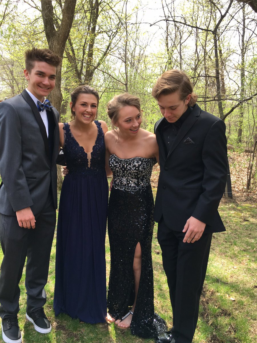 cciaragillen's tweet photo. Happy birthday Jack!! Thank you for all the great mems, hope you have the best freakin day ever❤️ Luvvvvvvvvv           @Jack_Daddy7 https://t.co/1mI2YU5Frj