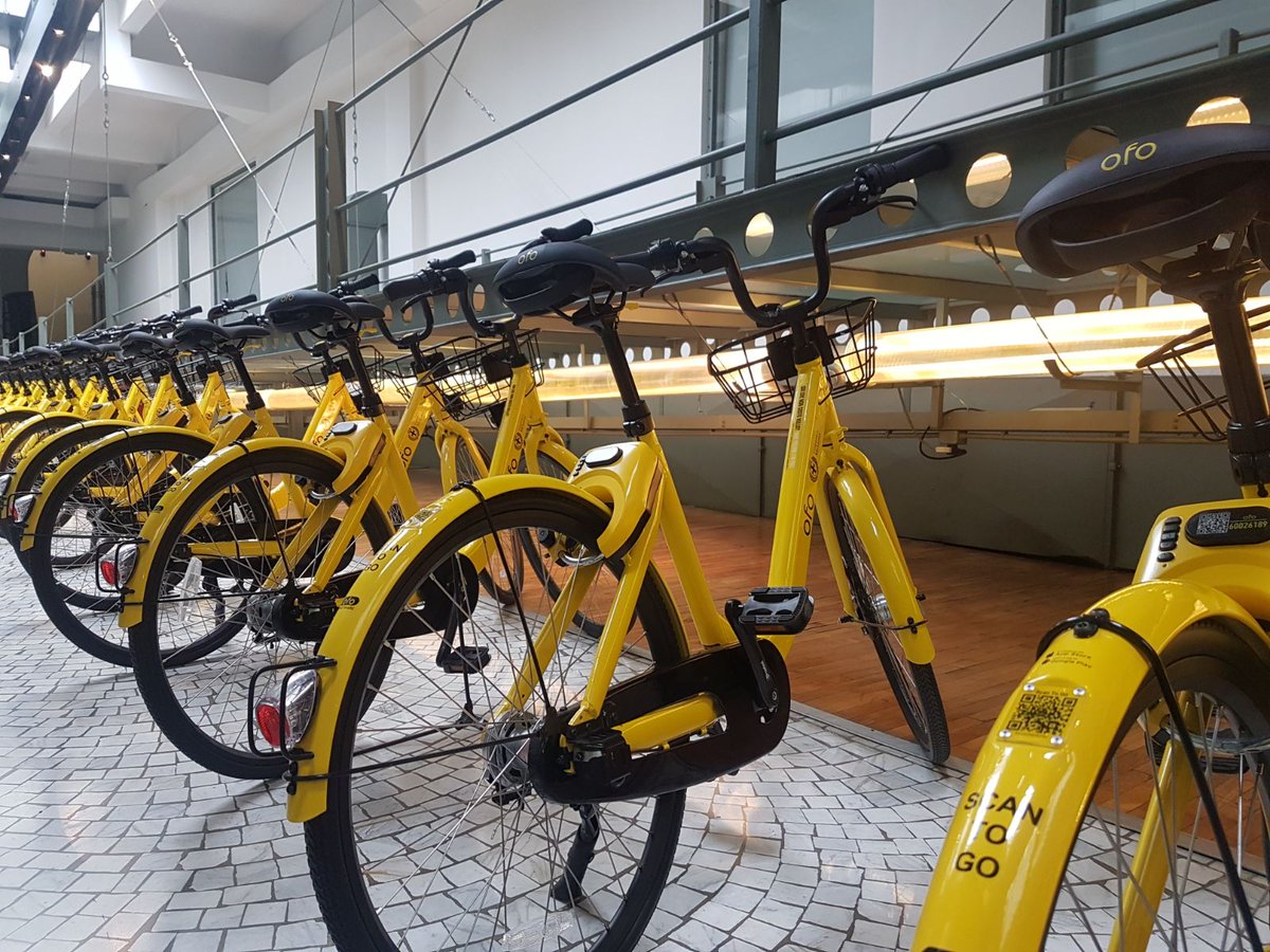 MiTomorrow's tweet photo. Al #MagnaPars di via Tortona la conferenza stampa di @ofo_bicycle, nuovo servizio di #bikesharing #freefloating #Milano #MiTomorrow https://t.co/CYIy9V8YqW