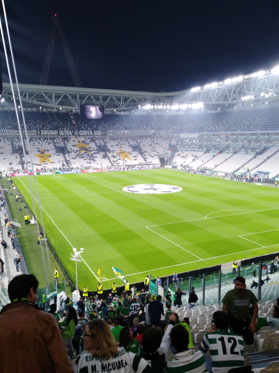 chico_manager's tweet photo. Contigo em toda a parte grande Sporting!
#TurimDeVerdeEBranco #FeitodeSporting #OndaVerde https://t.co/zQow3N29Fa