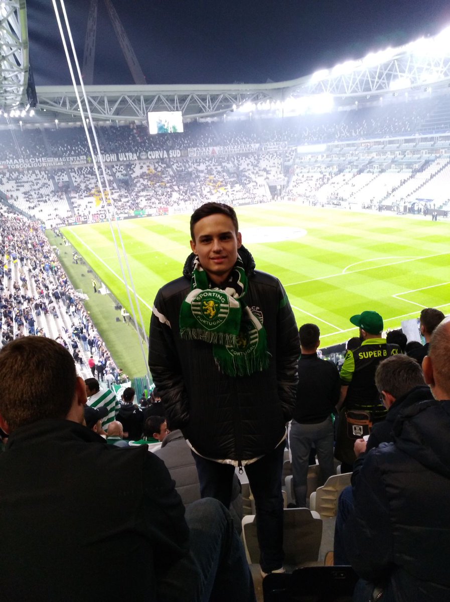chico_manager's tweet photo. Contigo em toda a parte grande Sporting!
#TurimDeVerdeEBranco #FeitodeSporting #OndaVerde https://t.co/zQow3N29Fa