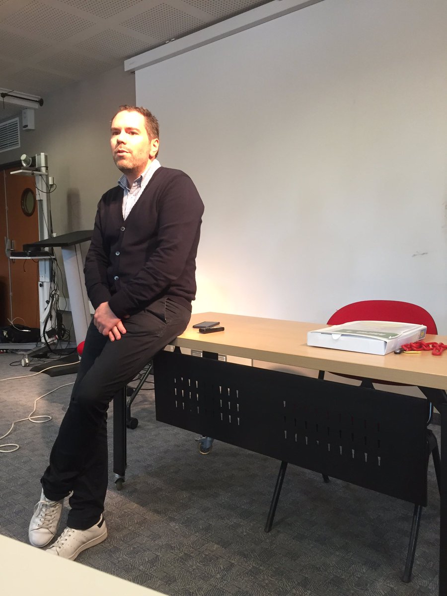ClariMing's tweet photo. "Être au bon endroit, au bon moment" @Jean-François Audiguier, président du @ClubComMP 🤙#communication @iscpaToulouse https://t.co/4Q9KExZNJB