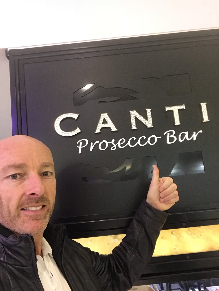 jasonmiller077's tweet photo. #Harrods #ilovelondon #carching.co.uk https://t.co/hT9jFNNiXU