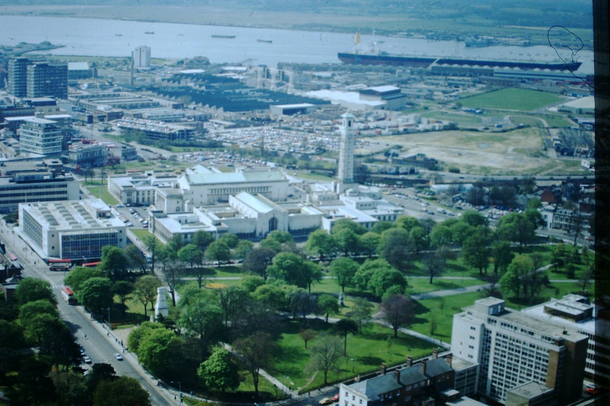 Another #aerialphoto early 1980s #Southampton pre @Westquay Shopping Centre - Park looks great! @HistoricalSoton @SouthamptonPic