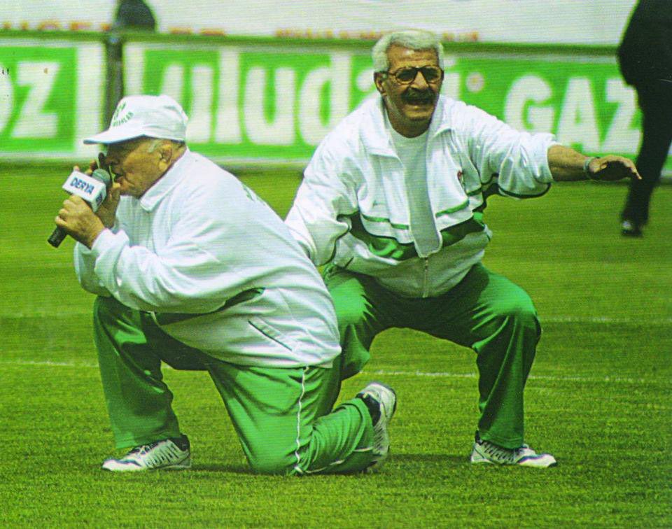BursasporSk's tweet photo. Amigo Fiko'nun vefat haberini üzüntü içerisinde öğrenmiş bulunmaktayız.
Merhuma Allah'tan rahmet, sevenleri ve camiamıza başsağlığı dileriz https://t.co/MAVcFU12F2