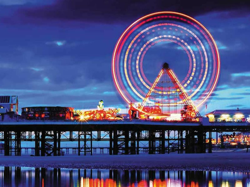 MelvilleBLP's tweet photo. Blackpool Illuminations Trip https://t.co/ezWJIgOY9W https://t.co/8xA7lz9Nnf