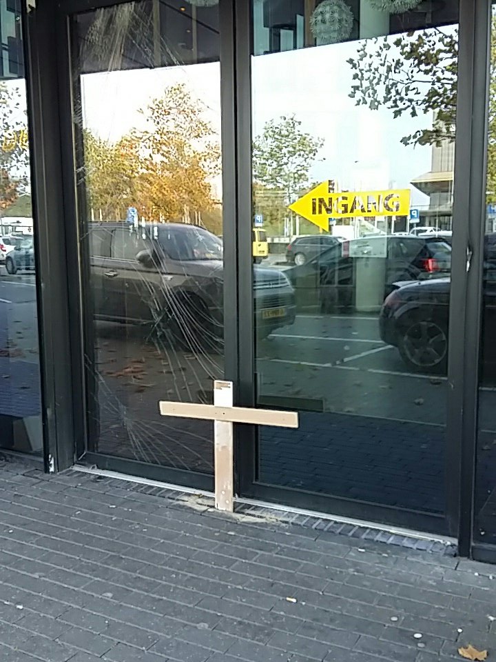 Die <a href="/de4eMusketier/">De 4e Musketier</a> kom je ook overal tegen..😂