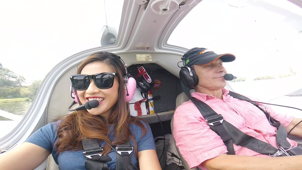 leonachin's tweet photo. Bucket List Checked! #LeonaChin #OneDayPilot #BucketList #SeaPlane #Acrophobia #GoProMy #GoProGirl https://t.co/PAp5AXwoJh