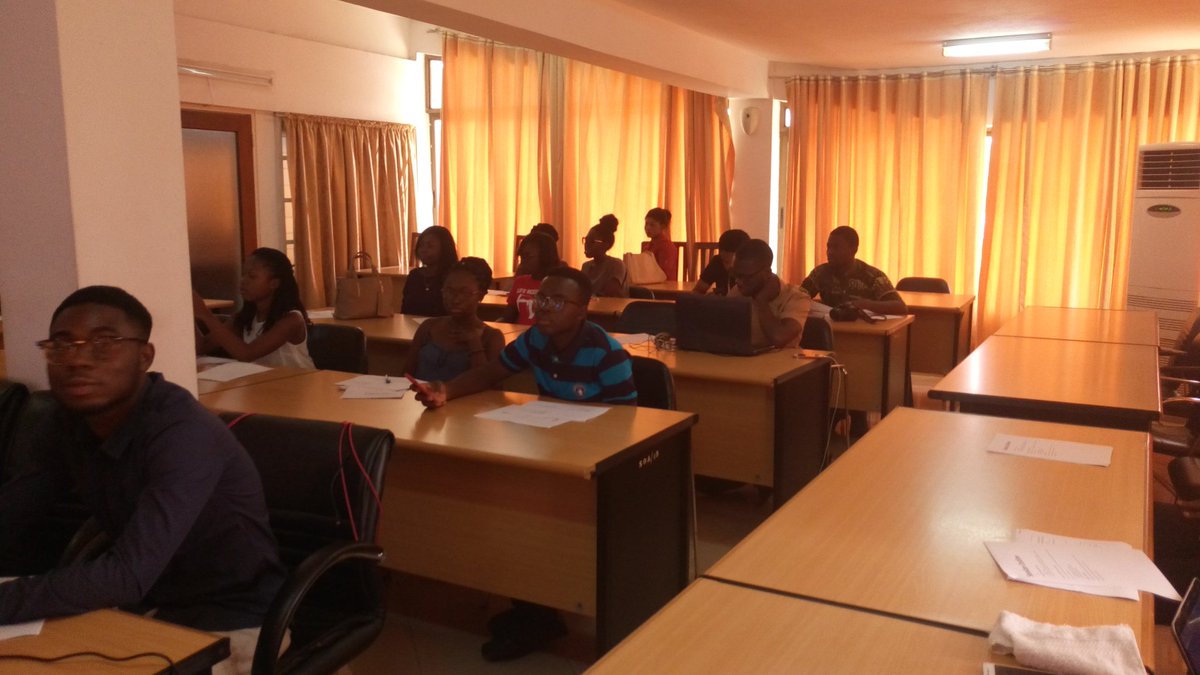 MesaUgbs's tweet photo. Last day of #MESAWEEK! Advertising masterclass with Kwasi Danso Misa @Bilobes of @digicraft https://t.co/7BrJAmIGh0