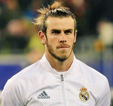 TalkingTHFC's tweet image. Don Balon understand Gareth Bale would rather join Tottenham Hotspur over Manchester United and that the club are open to a move. #COYS