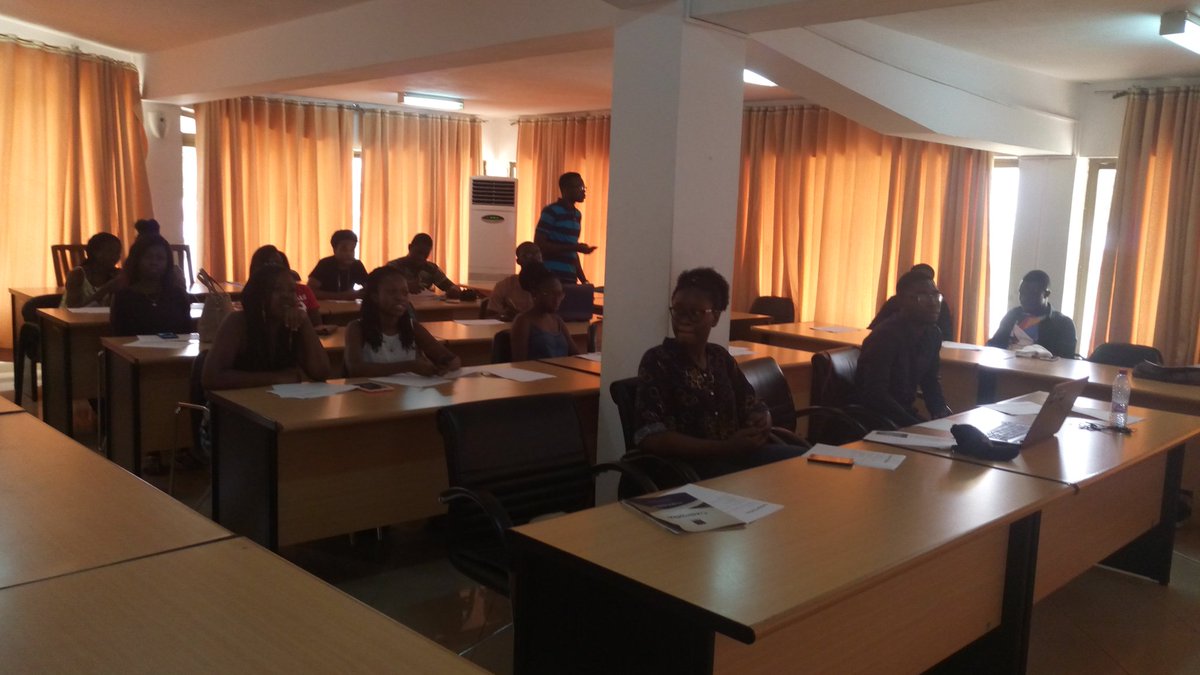 MesaUgbs's tweet photo. Last day of #MESAWEEK! Advertising masterclass with Kwasi Danso Misa @Bilobes of @digicraft https://t.co/7BrJAmIGh0