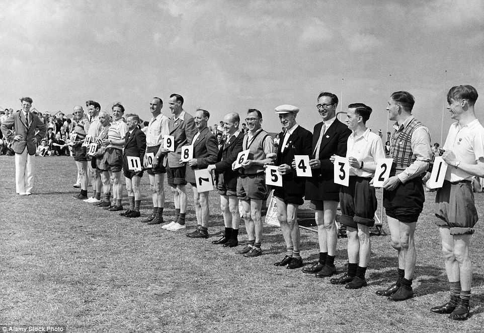 _Filey's tweet image. A Knobbly Knees Contest at Butlins Holiday Camp in Filey in July, 1954