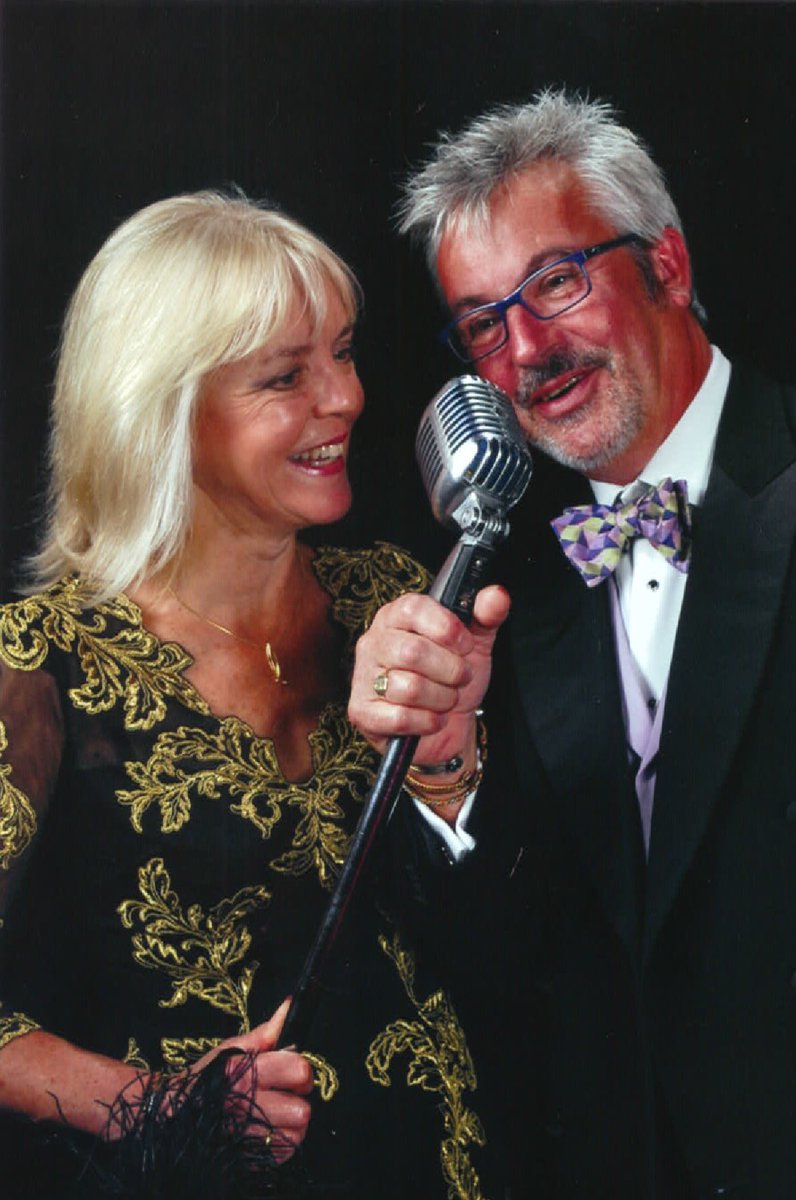 DarshamOldHall's tweet photo. "Magic Moments" @eviivo awards 2017.  We'll be on @  @lesleydolphin show this afternoon on #RadioSuffolk to talk about this and much more.. https://t.co/qRZ2Uo5KYn