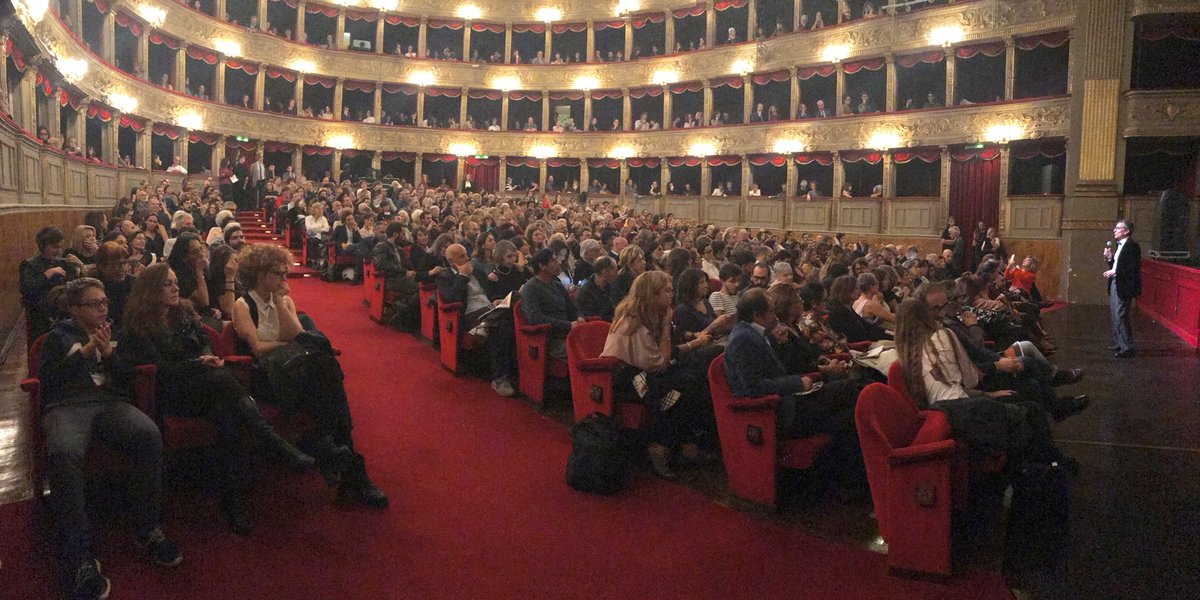 cplr_leragazze's tweet photo. Un’emozione inimmaginabile. 
Grazie, è stato magico #LievitoMadre https://t.co/8PzD1Bv6lC