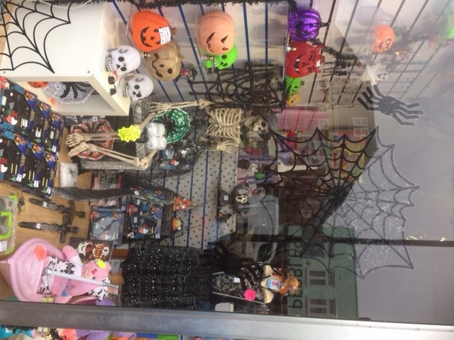 tracygld's tweet photo. come and see our Halloween display at Ashford surrey shop in the high street https://t.co/Vy5pM4WYuQ