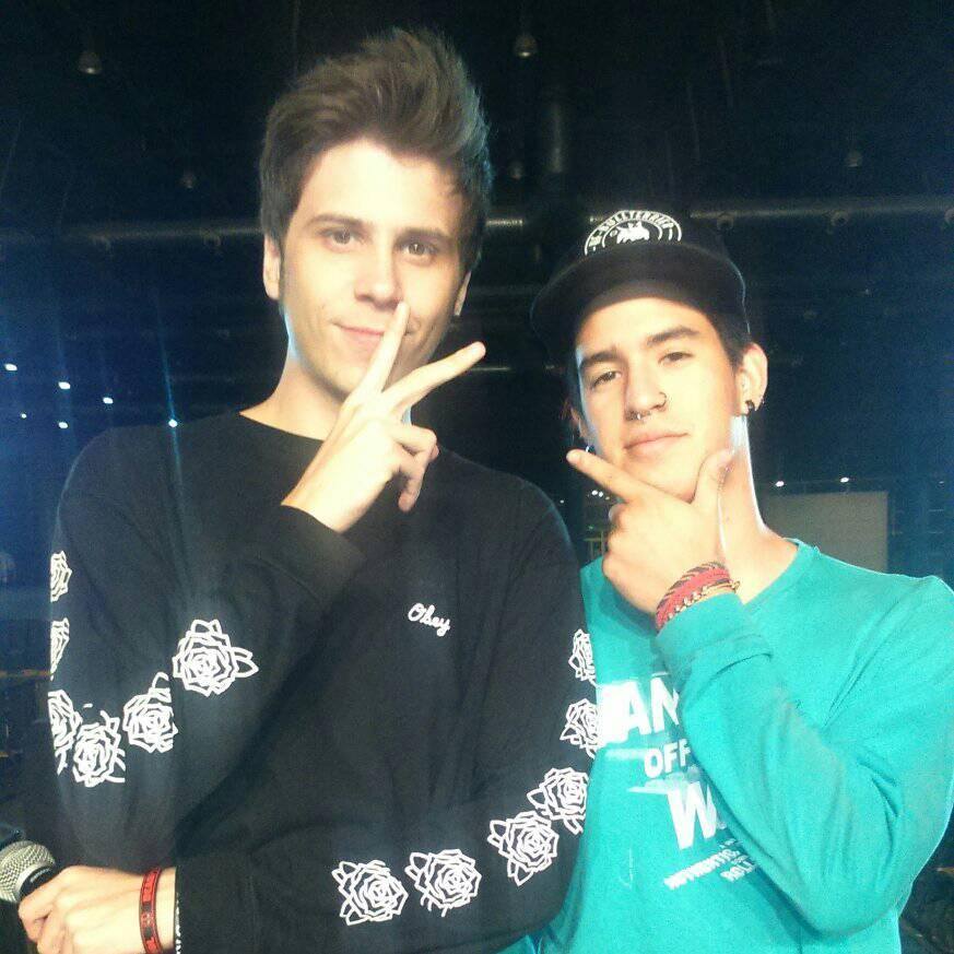 zixtone's tweet photo. Con el @Rubiu5 https://t.co/Rt52rGw0KZ