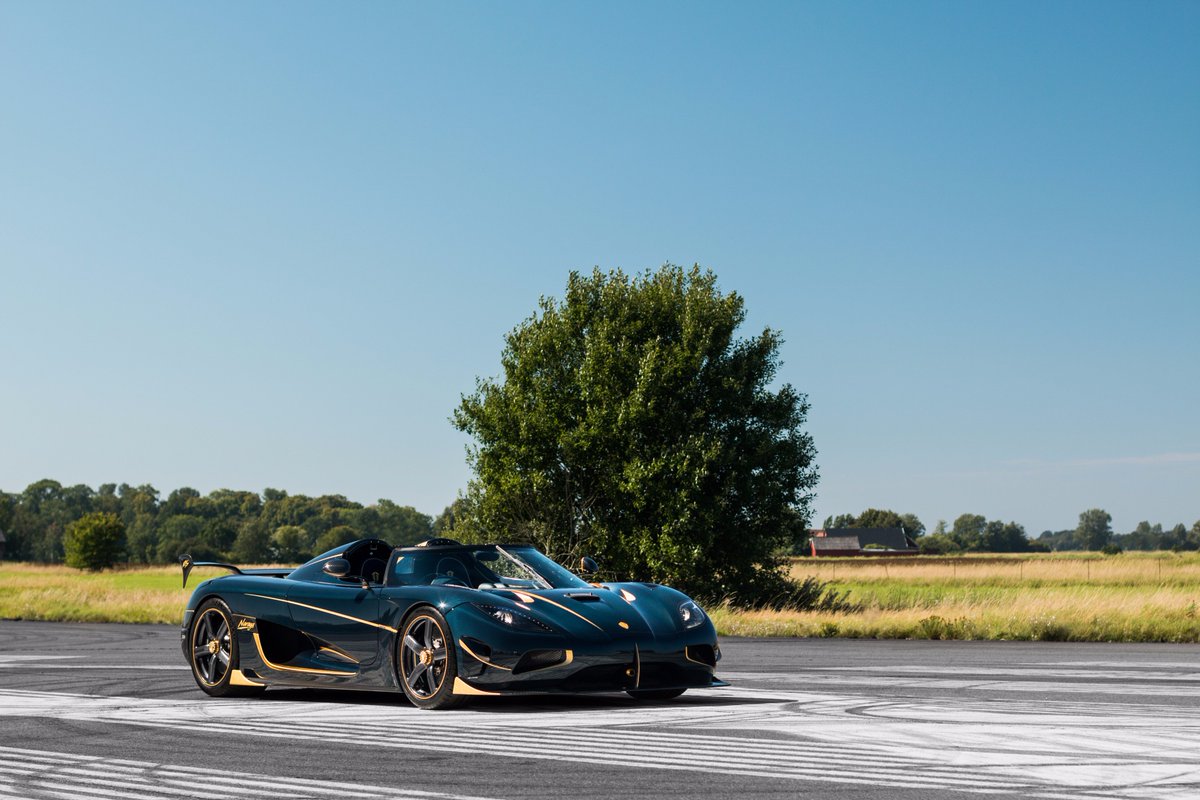 Koenigsegg tweet media