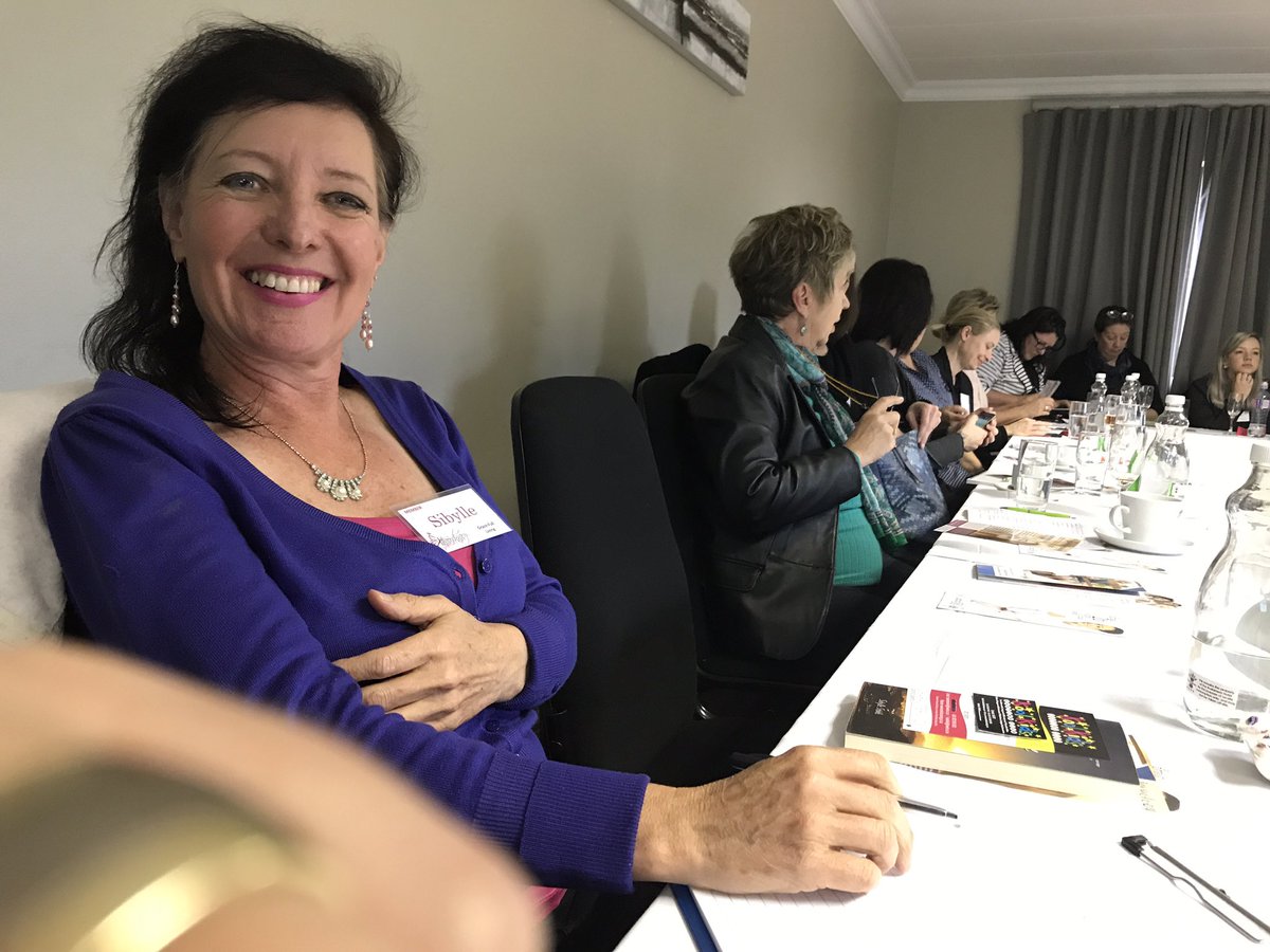 JaggedDaisy's tweet photo. At @XOrdinaryWomen with extraordinary women :) @SibylleStehli https://t.co/8SdwjmsrCp
