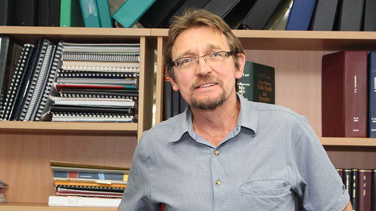 HMRIAustralia's tweet photo. $1mil+ funds for Prof Plotnikoff to investigate strategies to promote physical activity in parks #publicgym https://t.co/jZ5CEmvOvQ https://t.co/3lAdtDd5vY