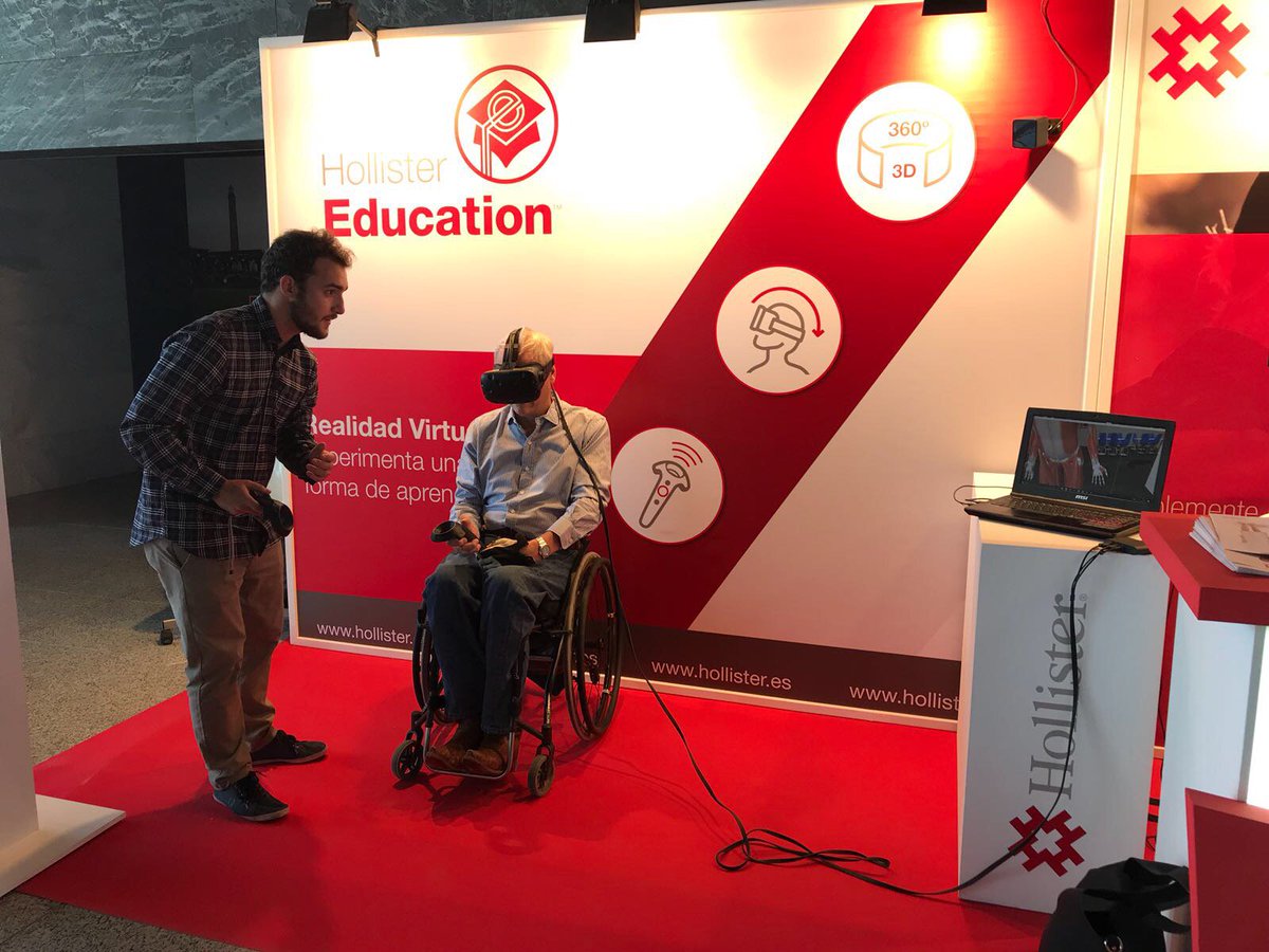 somos3ways's tweet photo. Gracias por compartir con nosotros la experiencia de la realidad virtual @ClaesHultling en #aselme y #sep @VirAlarcos https://t.co/CyRjxlAYps