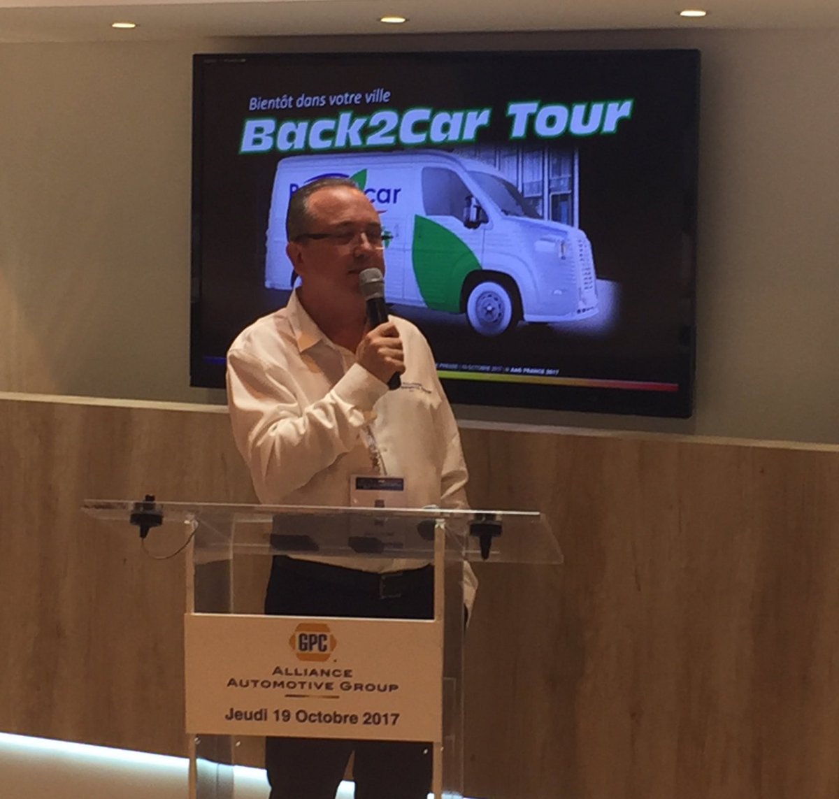 sdelagabbe's tweet photo. #Back2Car démarrera sa tournée en fourgon Citroën en décembre #AllianceAutomotiveGroup #EQUIPAUTO2017 https://t.co/gsKeEuHkUB