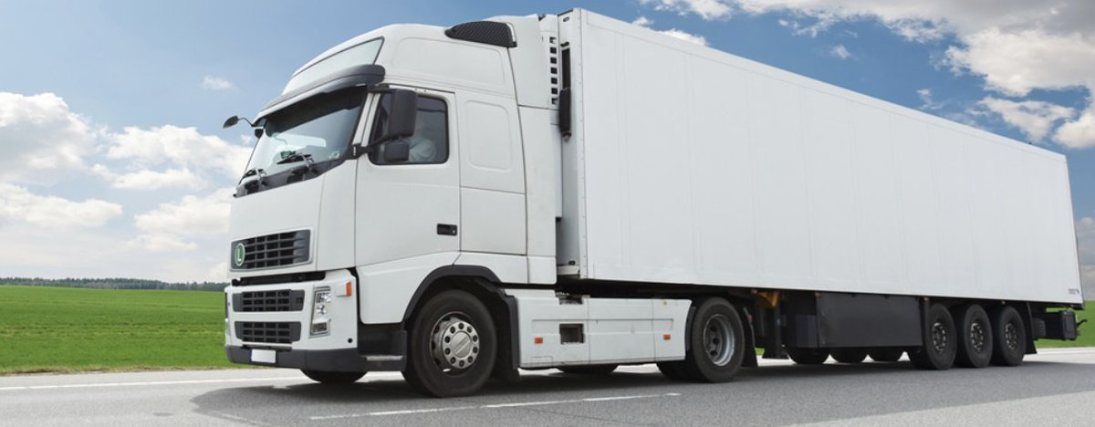 ixolution's tweet image. Aantal trekkers met trailers op Nederlandse wegen groeit: bit.ly/2in1tmW #transport #logistiek #Nederland