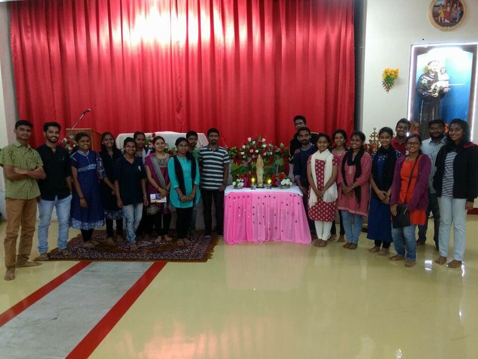 FrFranklin's tweet photo. #PuneForane #KEY #RosaryMonth #Rosaryrally #BhosariParish #DapodiParish #MotherMary Organised by Pune Forane Youth. #Catholic #DigitalKalyan https://t.co/shtfFdv1Cm