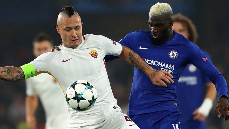 SkySportsPL's tweet photo. Eden Hazard is back among the goals, but are there problems for Antonio Conte?

Chelsea-Roma talking points: https://t.co/yhl3Y1Bj1q https://t.co/wrBeDTAGq8