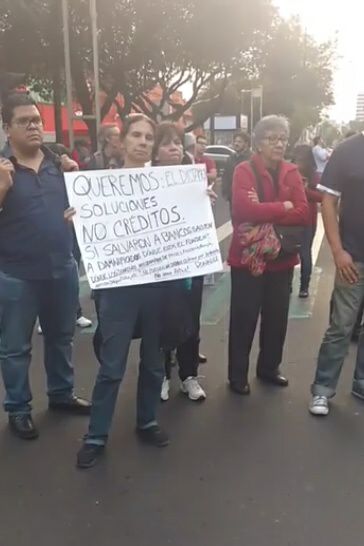 fuera_panBJ's tweet photo. Defrauda @Christianvonroe a habitantes de #BJ por su ausencia ante ellos y su presencia con la #corrupcion https://t.co/I0uKRJnA5N
