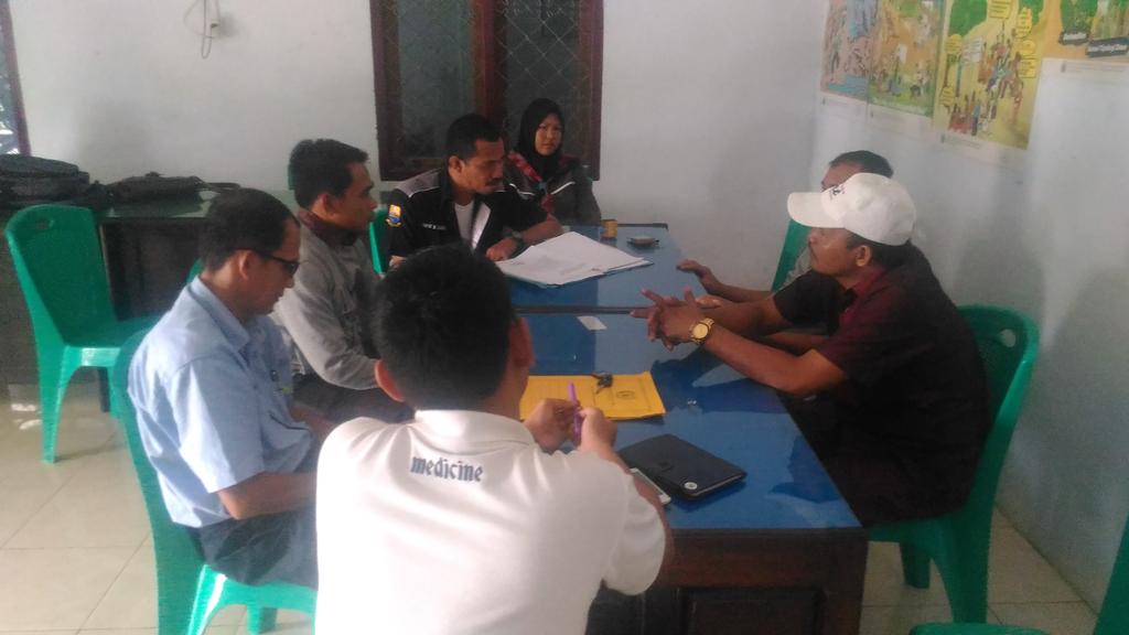 Nopikhalif's tweet photo. Siang hingga malam tetap mendapingi Desa itulah#BhaktiPendampingDesa
#ProvJambi
@TPPI_JAMBI@jokowi@taufikmadjid71@EkoSandjojo @tppindonesia https://t.co/BUZTB4M0Zr