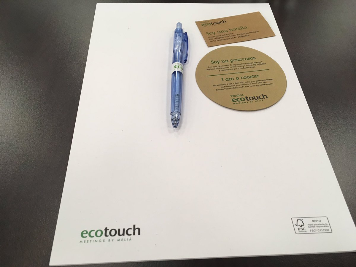 PriusLawyer's tweet photo. @ecogallego mira, hoy estoy orgullosa de trabajar para una firma comprometida con el medioambiente, @Cuatrecasas. #green #elCompendio https://t.co/amzZE99Cp7