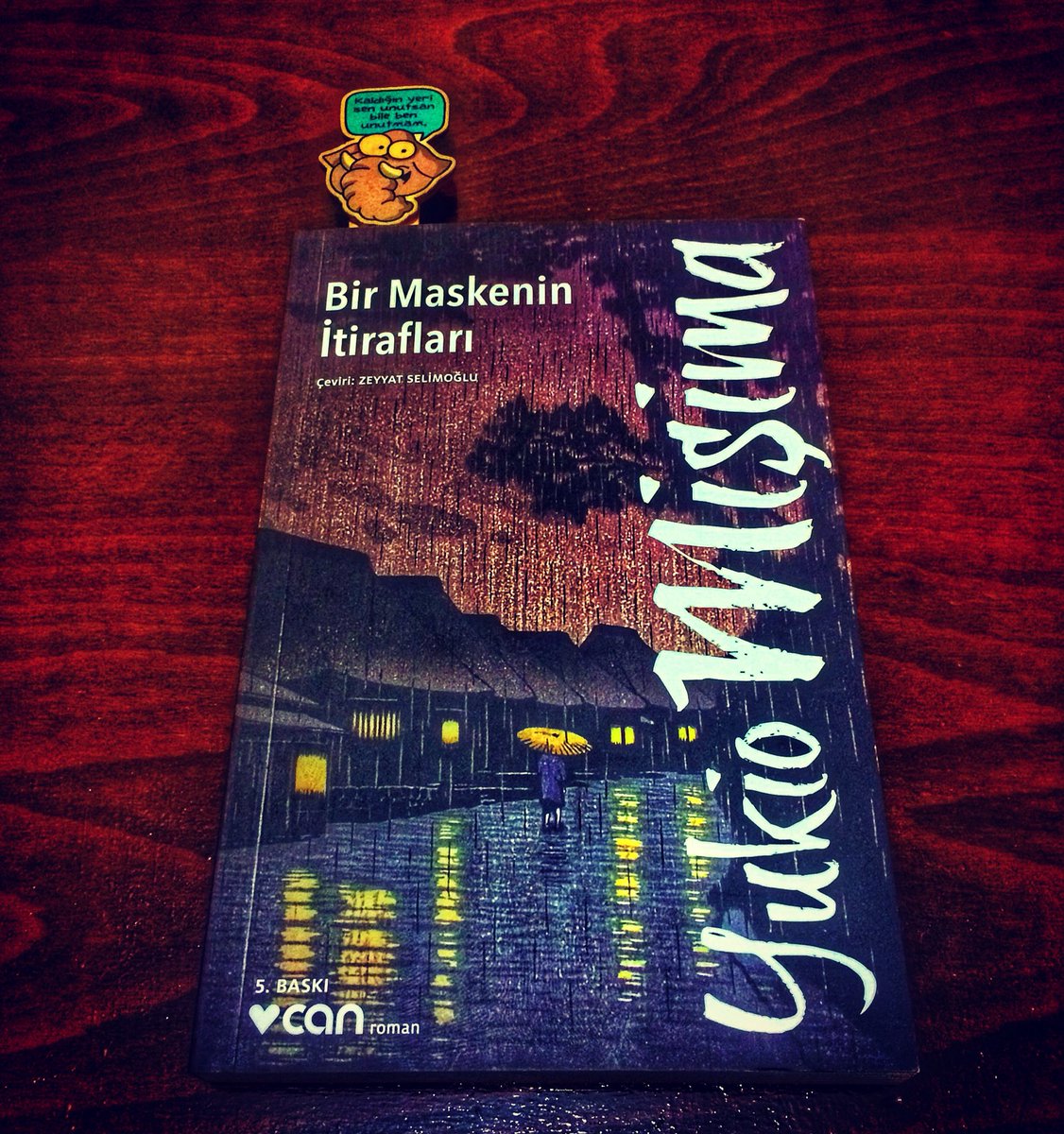 snglmrt's tweet photo. Mişima ile birkaç gün Japon edebiyatı! Merhaba Yukio! 🙋🏻♂️📚☕️ #YukioMişima #BirMaskeninİtirafları #YukioMishima #ConfessionsOfaMask https://t.co/VUqoGsIRco