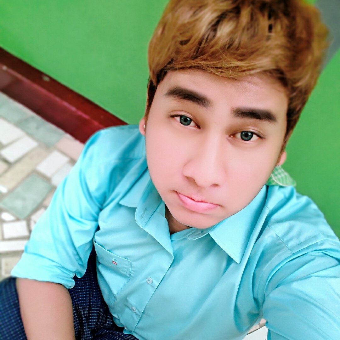 eain_mhue's tweet photo. #NewProfilePic https://t.co/CRYKMrTjrH