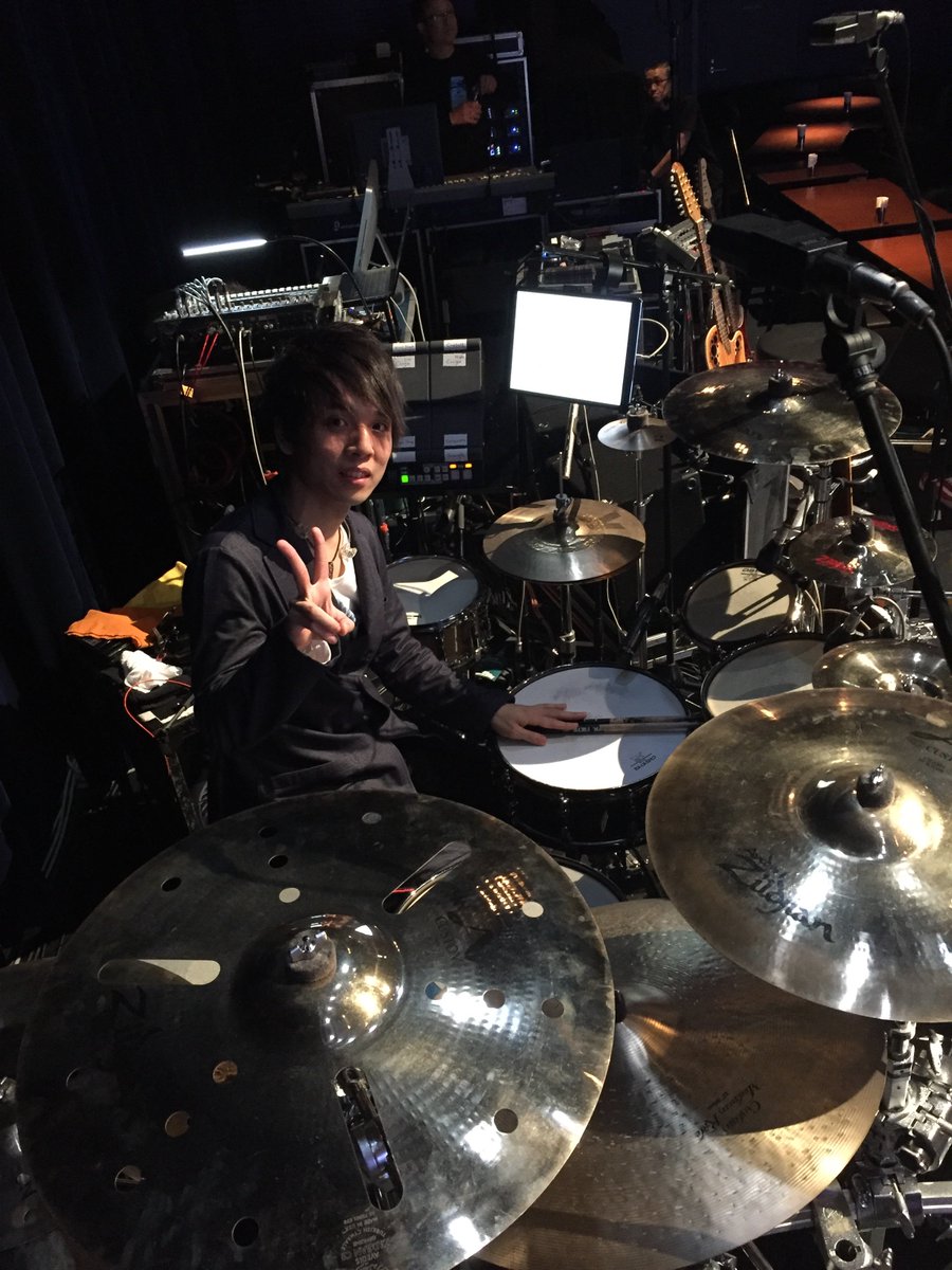 Yamahadrums_jp's tweet photo. LIVE Custom / HEXRACK / DTXM12 #LIVE_Custom #ヤマハドラム #DTXM12 #DTX #ドラムラック #山本真央樹 https://t.co/nKCtE2HF9b