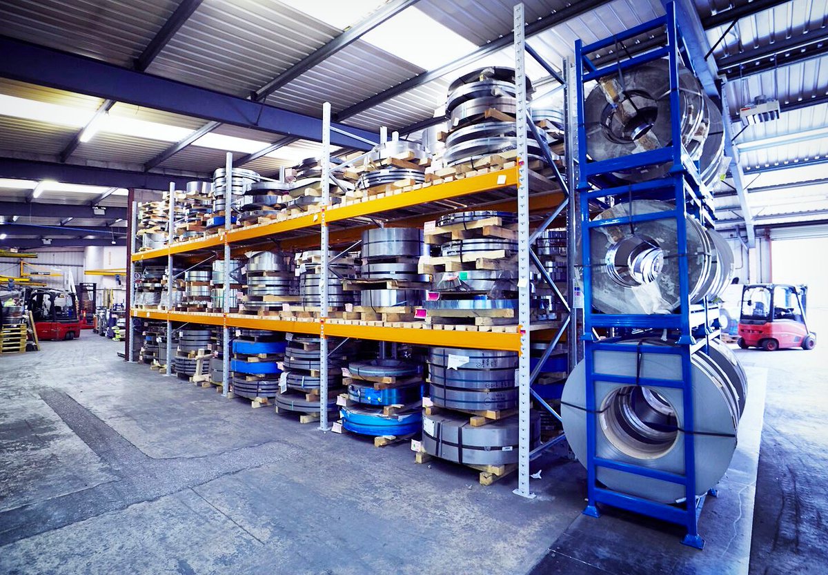 stainlessband_'s tweet photo. Stainless grade 304: the workhorse of the stainless steel industry https://t.co/JHkTMqvbiv #article #stainlesssteel #grade304 https://t.co/p43esvPfjJ