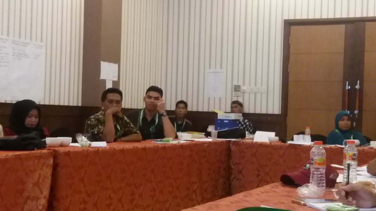 Wida73569686's tweet photo. Pelatihan pendamping Desa
#bhaktipendampingdesa 
#PendampingDesa 
@ttpindonesia
@kemendesa https://t.co/eSTGCk6PpD