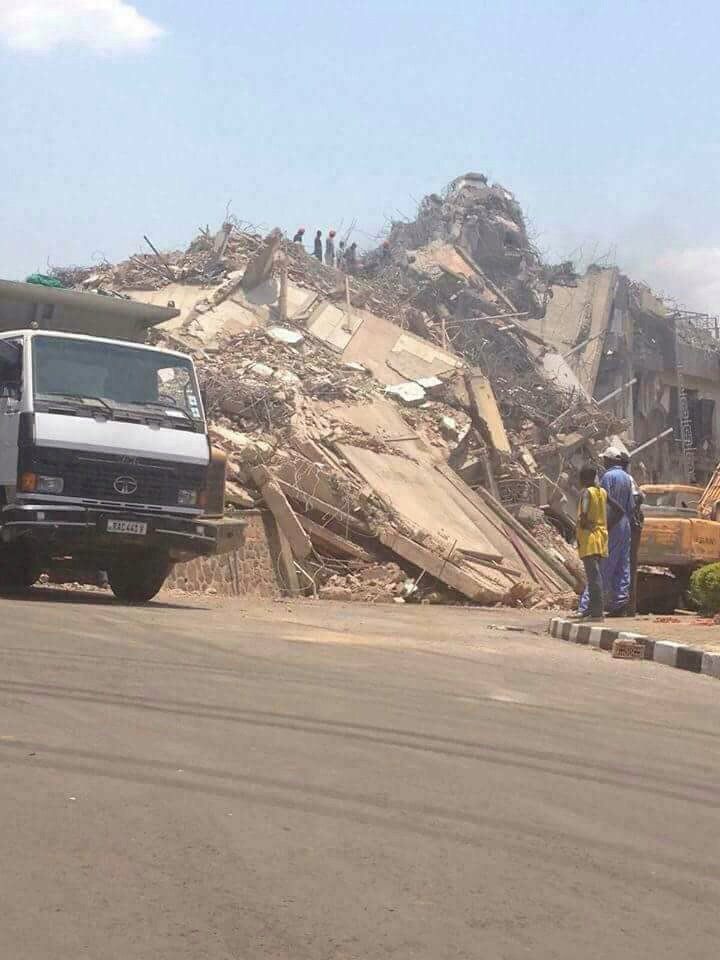 MuzembeK's tweet photo. #Rwanda3: Il faut payer à l'Etat pour la démolition. https://t.co/KqMkHZ5ycO